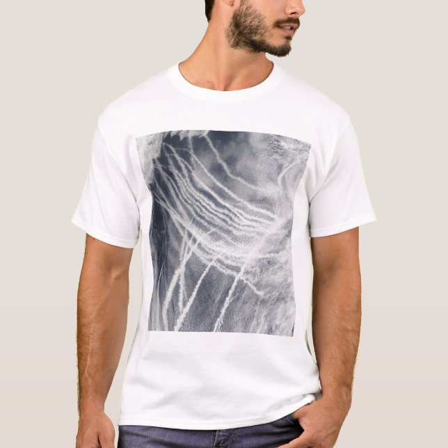 T-shirt Le navire suit le nord de l'océan Pacifique (Devant)