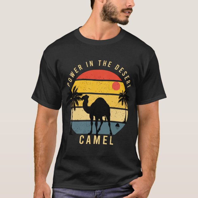 T-shirt Le pouvoir dans le désert égyptien (Devant)
