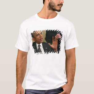 T-shirt Le président Barack Obama parle à la presse