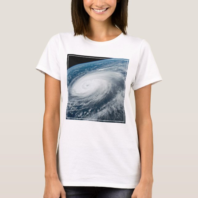 T-shirt Le typhon Hinnamnor. (Devant)