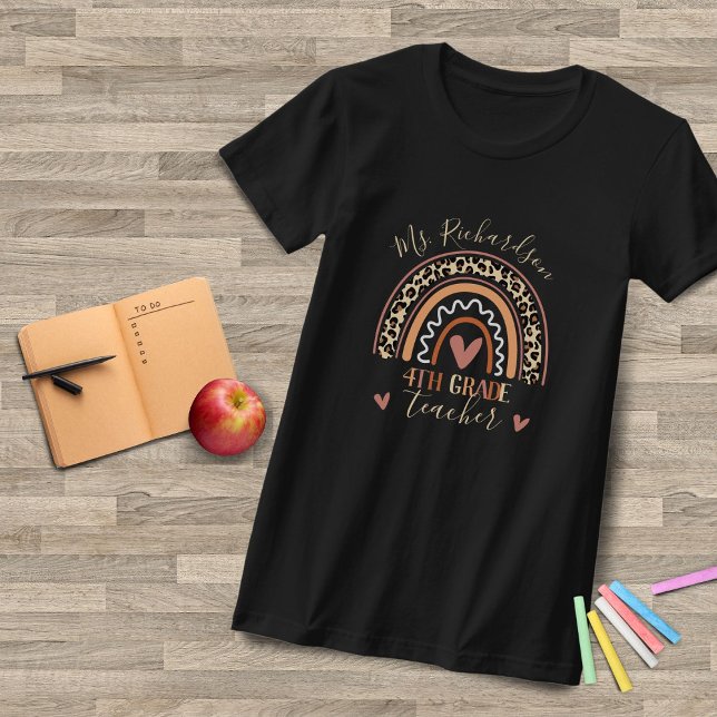 T-shirt Leopard Boho Rainbow Ajouter un nom d'enseignant d (Créateur téléchargé)