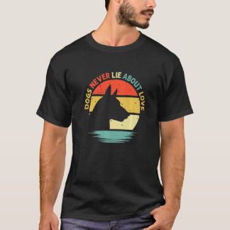 T-shirt Les chiens ne mentent jamais sur l'amour Doberman