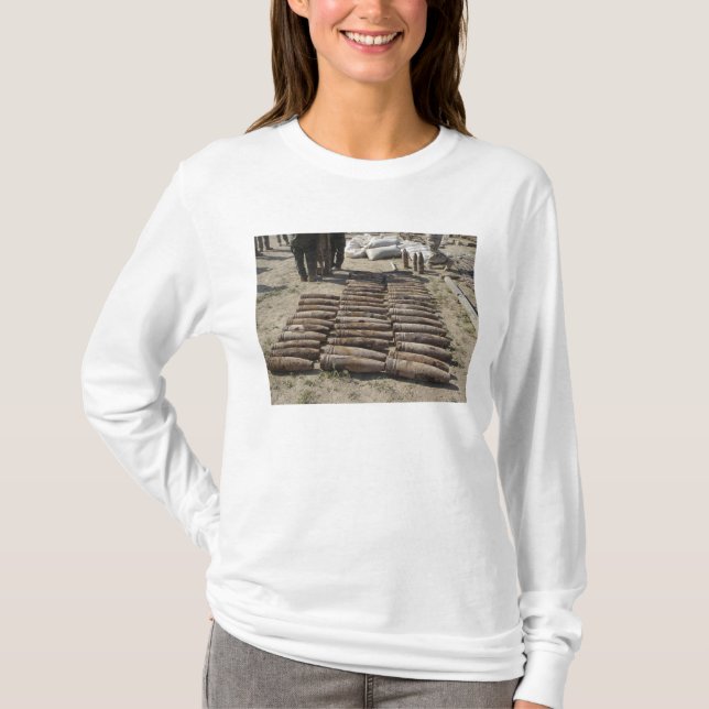 T-shirt Les dispositifs explosifs sont identifiés et inven (Devant)