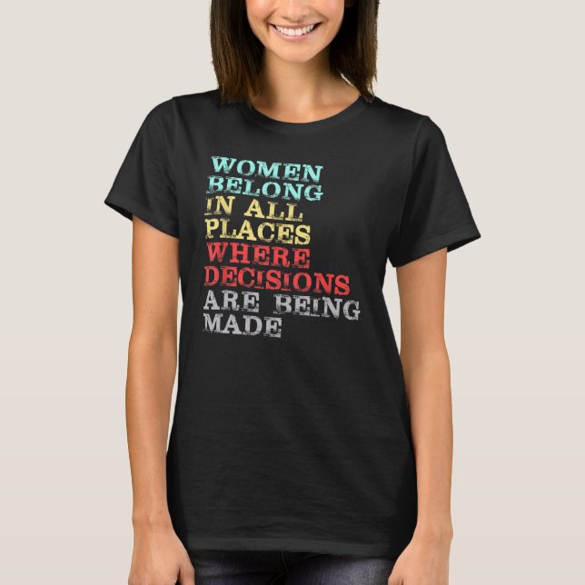 T-shirt Les Femmes Font Partie De Tous Les Endroits Où Les (Devant)