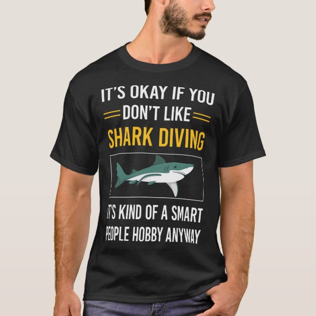 T-shirt Les gens intelligents Plongeur de requins (Devant)