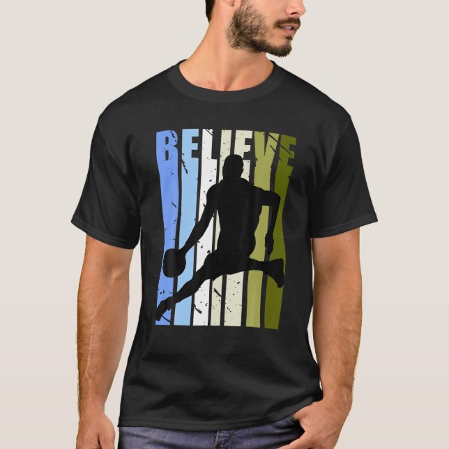 T-shirt Les Hommes Croient Les Garçons Basketball Annivers (Devant)