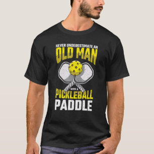 T-shirt Les Hommes Ne Sous-Estiment Jamais Le Vieux Pickle
