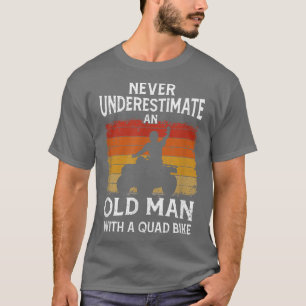 T-shirt Les Hommes Ne Sous-Estiment Jamais Un Vieux Homme