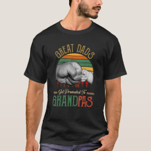 T-shirt Les Hommes Seuls Les Grands Pères Sont Promus Aux
