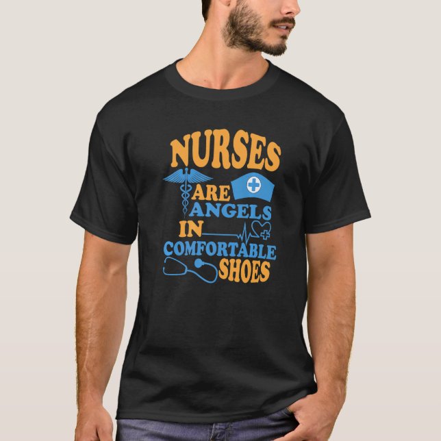 T-shirt Les Infirmières Sont Des Anges Dans Des Chaussures (Devant)