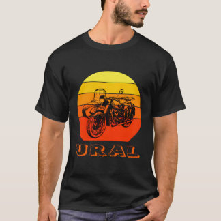 T-shirt Les Lourdes Motos Soviétiques Comme L'Oural N'Ont