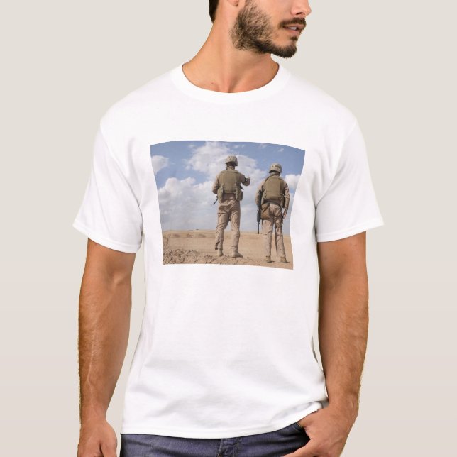 T-shirt Les marines cherchent l'horizon de l'activité insu (Devant)