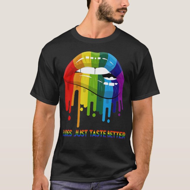 T-shirt Les mecs Goûtent mieux LGBT Pride T (1) (Devant)