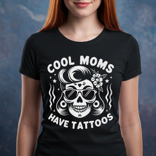 T-shirt Les mères cool ont des tatouages