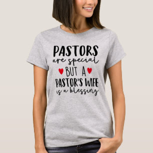 T-shirt Les Pasteurs Sont Spéciaux Mais Une Femme Pasteur