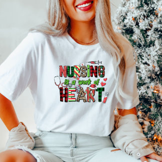 T-shirt Les soins infirmiers sont une oeuvre des femmes de