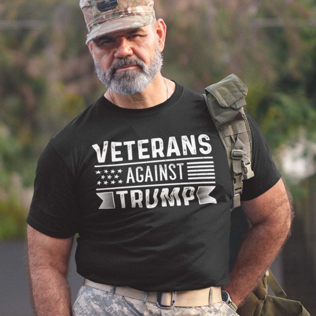T-shirt Les vétérans contre Trump (Créateur téléchargé)