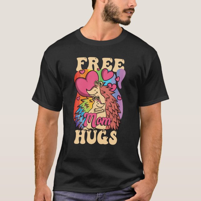 T-shirt LGBTQ Pride Month Mom LGBT Free Mom Hugs (Devant)