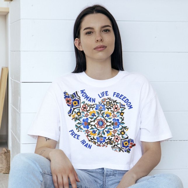 T-shirt Liberté de la vie des femmes | Carreaux Perse Bleu (Woman Life Freedom | Persian Tiles Blue T-Shirt)