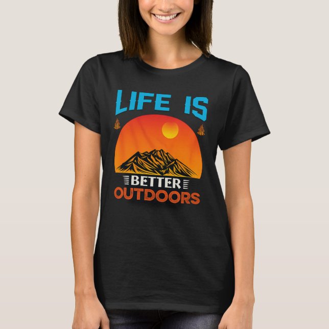 T-shirt Life Is Better Outdoors retro (Devant)