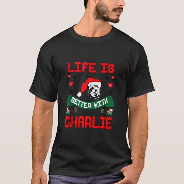 T-shirt Life Is Better With Charlie Akita Dog Christmas Gi (Devant)