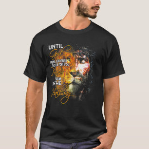 T-shirt Lion Dieu ouvre une autre porte Jésus chrétien cro