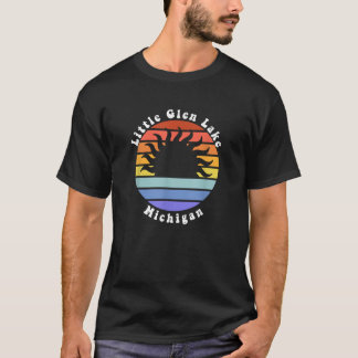 T-shirt Little Glen Lake Michigan MI Sunset Summer Vacatio