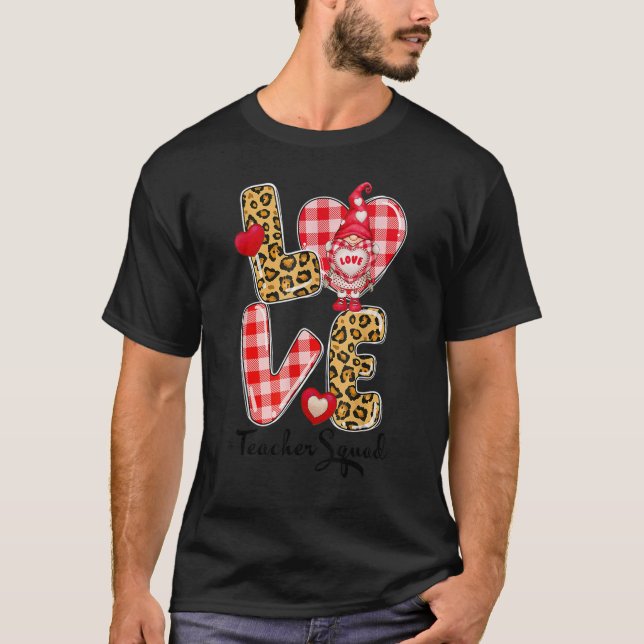 T-shirt Love Gnome Valentines Day Red Buffalo Plaid Leopar (Devant)