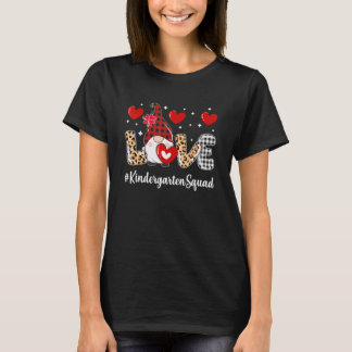 T-shirt Love Kindergarten Squad Gnome Teacher Hearts Valen