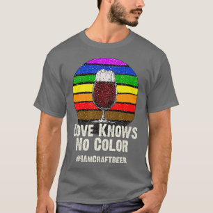 T-shirt Love Knows No Color Craft