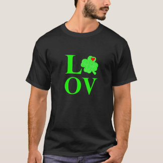 T-shirt Love Saint Patricks Day Shamrock Heart St patrick