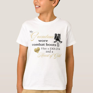T-shirt Ma grand-maman a porté des bottes de combat