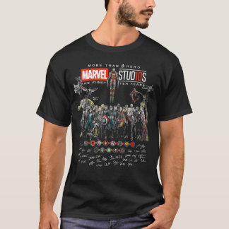 T-shirt Maarvel Studios 10 Ans Plus Qu'Un Héros D'Abord A