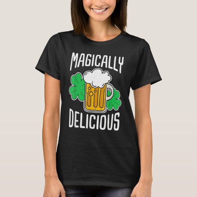 T-shirt Magically Delicious St Patrick's Day (Devant)