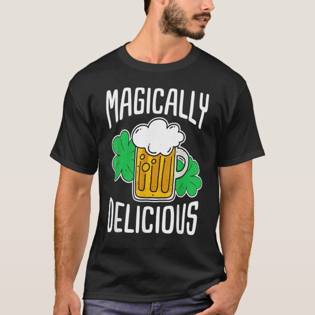 T-shirt Magically Delicious St Patrick's Day (Devant)