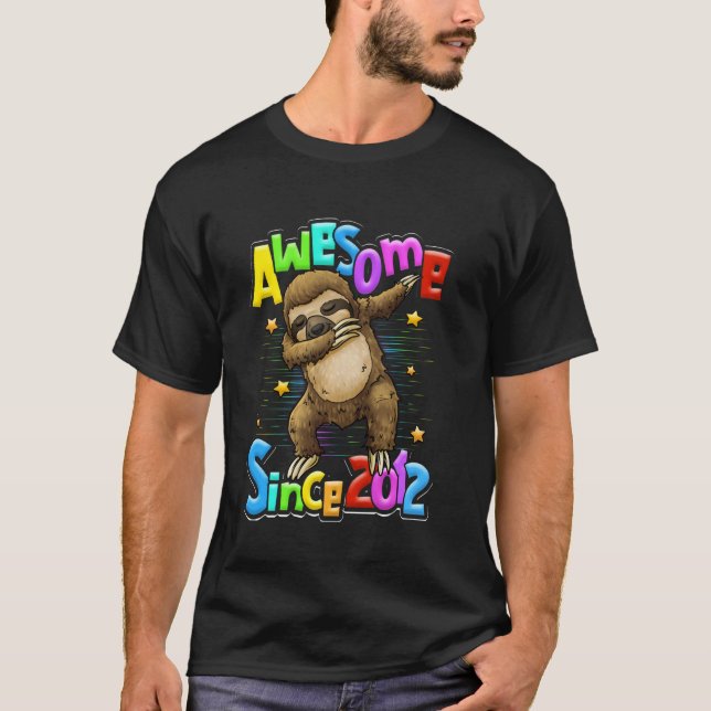 T-shirt Magnifique depuis 2012 8ème anniversaire Sloth Dab (Devant)