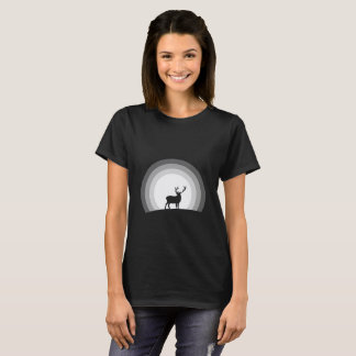 T-shirt Majestic Stag Silhouette Under Lunar Light