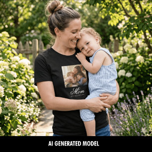 T-shirt Maman a établi un script élégant en noir Photo
