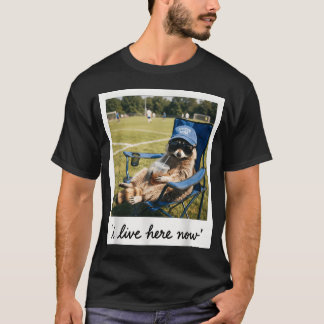 T-shirt Maman de foot drôle Raton laveur J'habite ici main