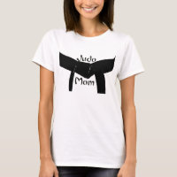 Maman de judo de ceinture noire d'arts martiaux
