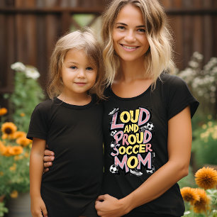 T-shirt Maman de soccer forte et fière