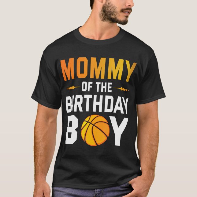 T-shirt Maman Du Joueur De Basketball Anniversaire Garçon  (Devant)