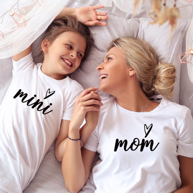 T-shirt Maman moderne script Fête des mères (Créateur téléchargé)