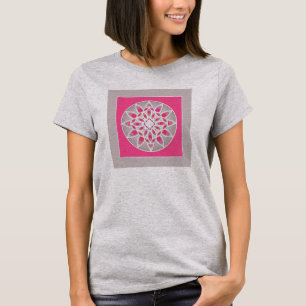 T-shirt Mandala motif en rose fushia, blanc et gris