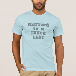 T-SHIRT MARIÉ À UNE DAME DE DÉJEUNER