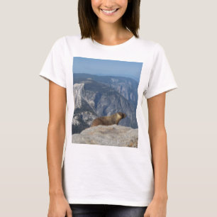 T-shirt Marmotte surplombant la Demi-Dôme de nuages Repos