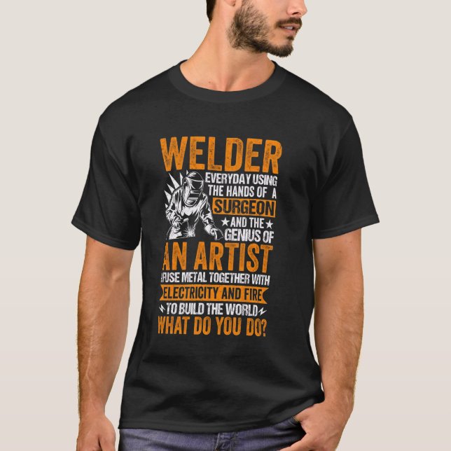 T-shirt Meilleur Soudeur Dans Le Monde Drôle Conception De (Devant)