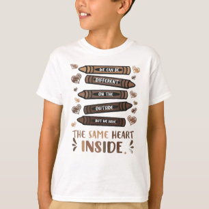 T-shirt Même coeur à l'intérieur du mois de l'histoire 