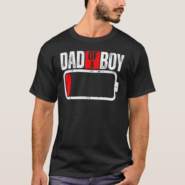 T-shirt Mens Batterie Faible Avec Dire Papa D'Un Garçon (Devant)