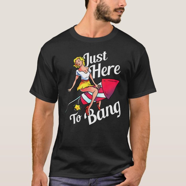 T-shirt Mens Mens 4 juillet Tenue De Fête Juste Ici Pour (Devant)
